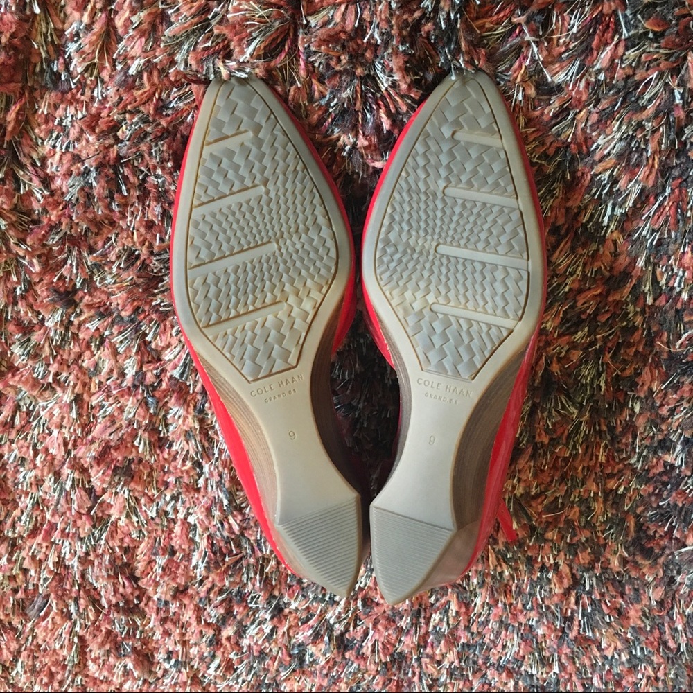 Cole Haan - Picture 3 of 4